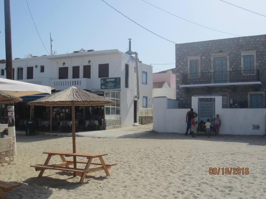 Villa Nesea 2 Pserimos Town Esterno foto